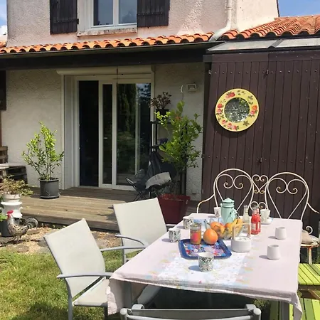 Holiday home Les Libellules 8 Pers *
